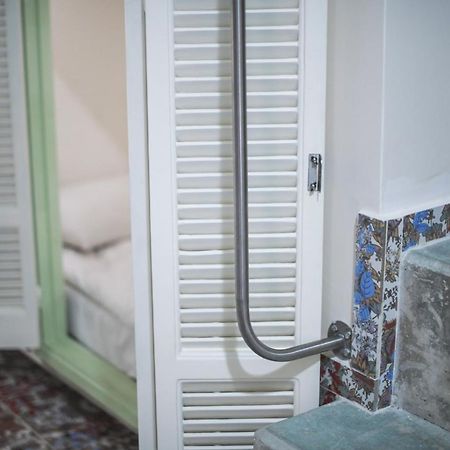 Damask Rose, Lebanese Guest House Jounieh Ruang foto