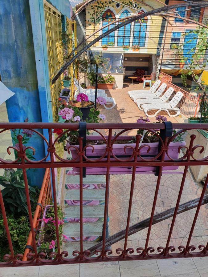 Damask Rose, Lebanese Guest House Jounieh Bagian luar foto