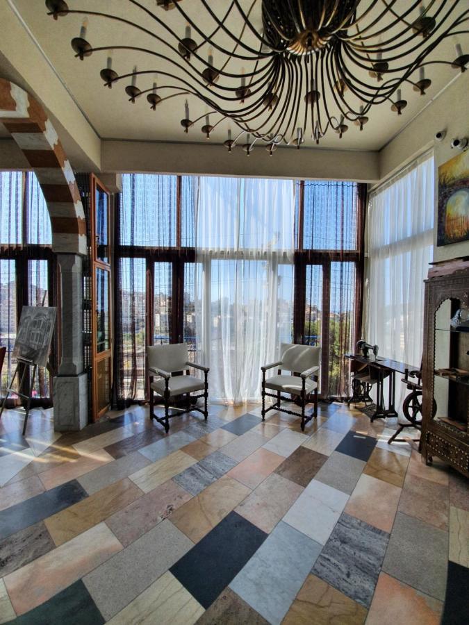 Damask Rose, Lebanese Guest House Jounieh Bagian luar foto