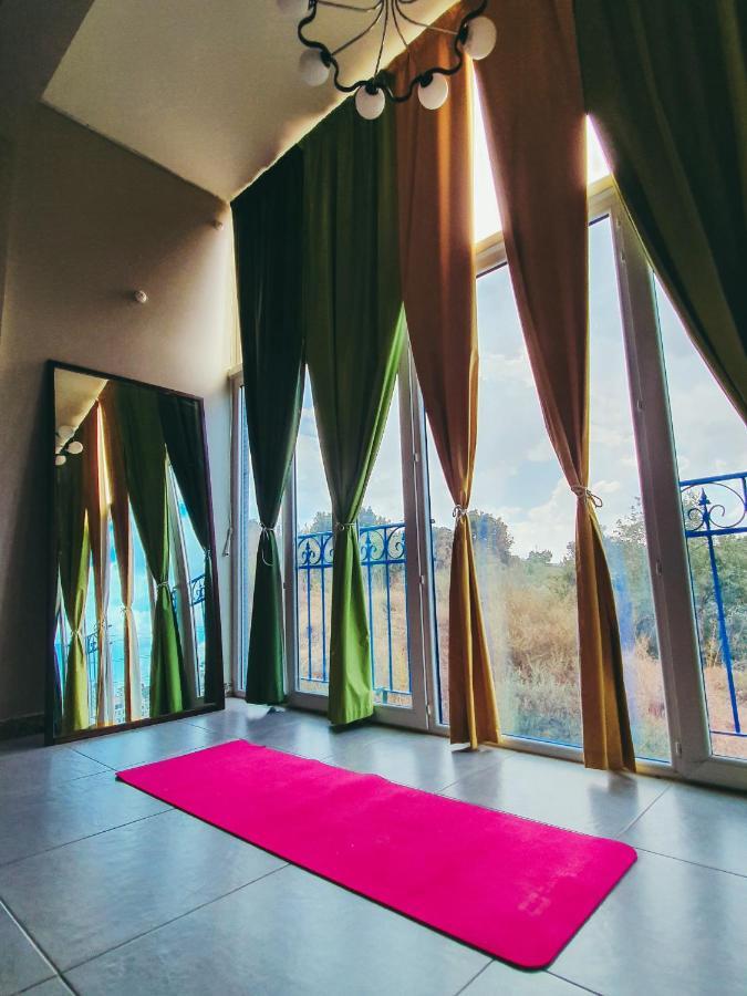 Damask Rose, Lebanese Guest House Jounieh Bagian luar foto