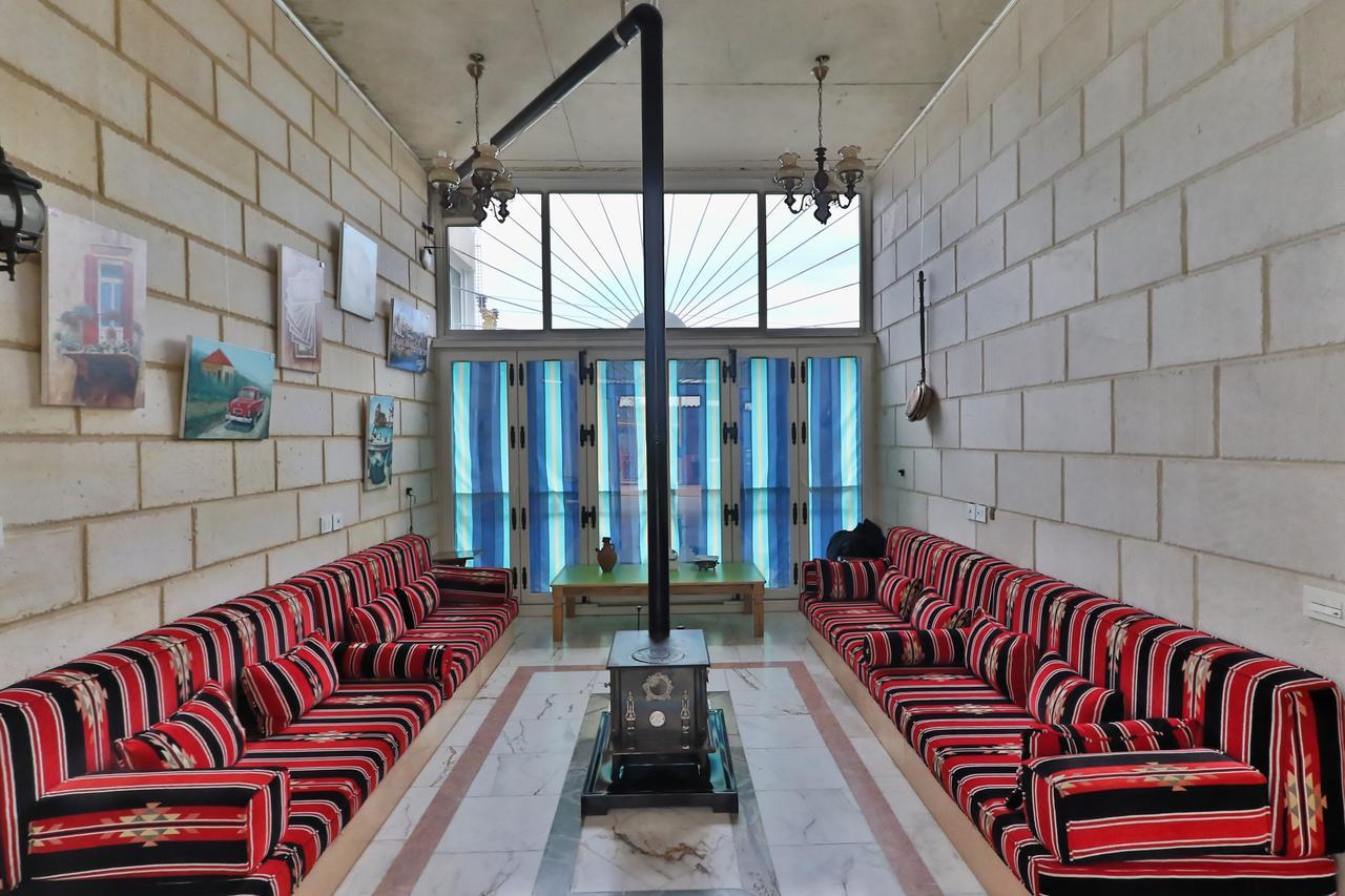 Damask Rose, Lebanese Guest House Jounieh Bagian luar foto